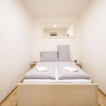 Vesna Convenient By Chors Bratislava