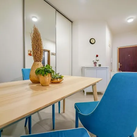 Apartment Vesna Convenient By Chors *