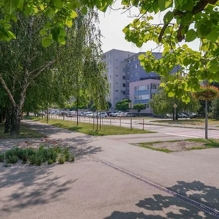 Apartment Vesna Convenient By Chors