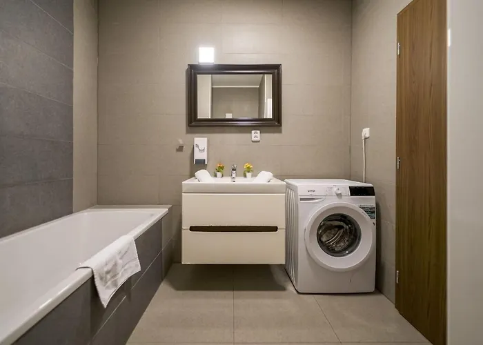 Apartment Vesna Convenient By Chors *