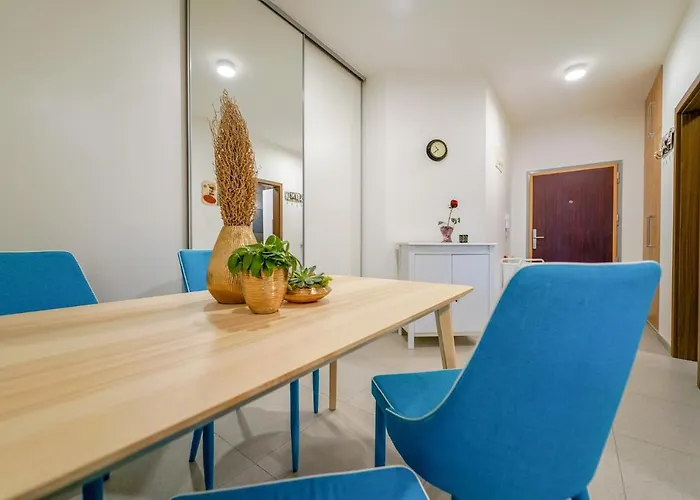 Apartment Vesna Convenient By Chors *